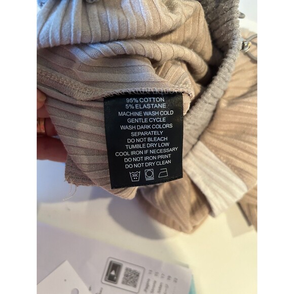 Maniere De Voir Designer Ribbed Shorts Women’s Size 6 Tan, Gray, White W/Pockets - Picture 6 of 6